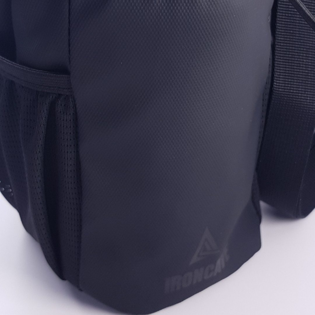 Iron-Grip Magnetic Gym Bag